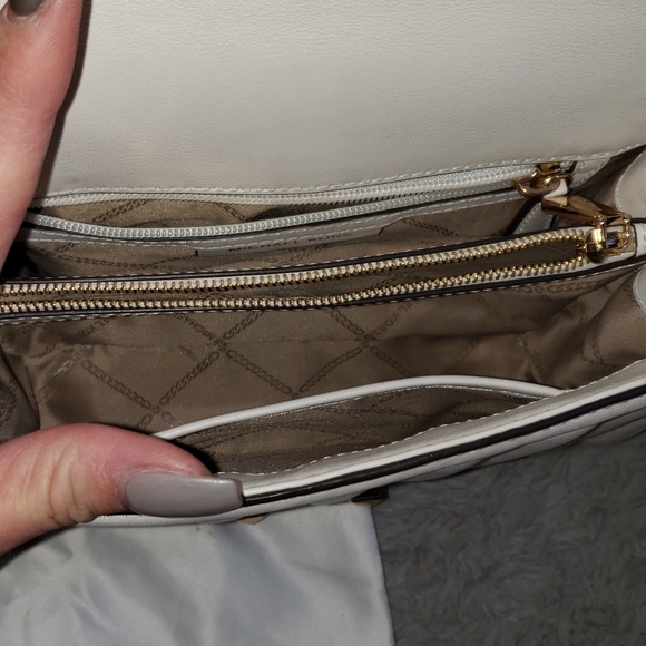 Michael kors purse and wallet set - Picture 5 of 5